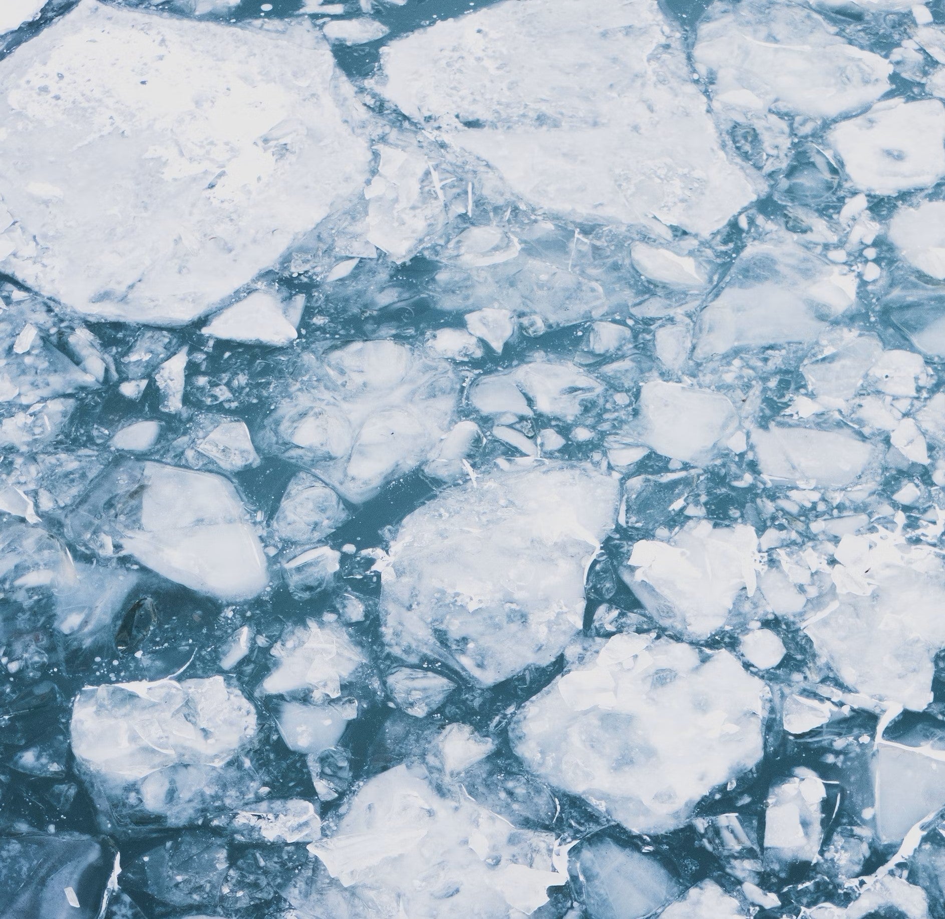 Using Epsom Salts In The Summer: Your Guide To Cool Bathing